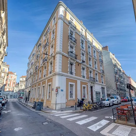 Apartment Roi Humbert Ii - Centre-ville - Caserne De Bonne *