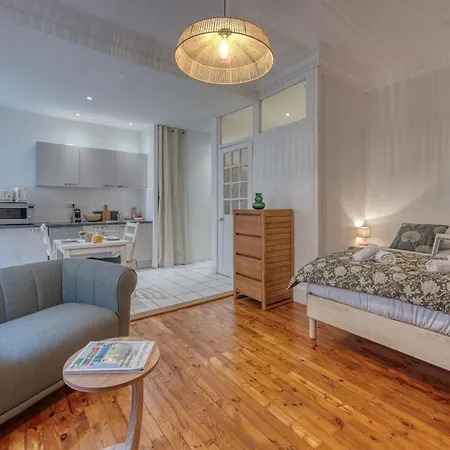 Roi Humbert Ii - Centre-ville - Caserne De Bonne Apartment
