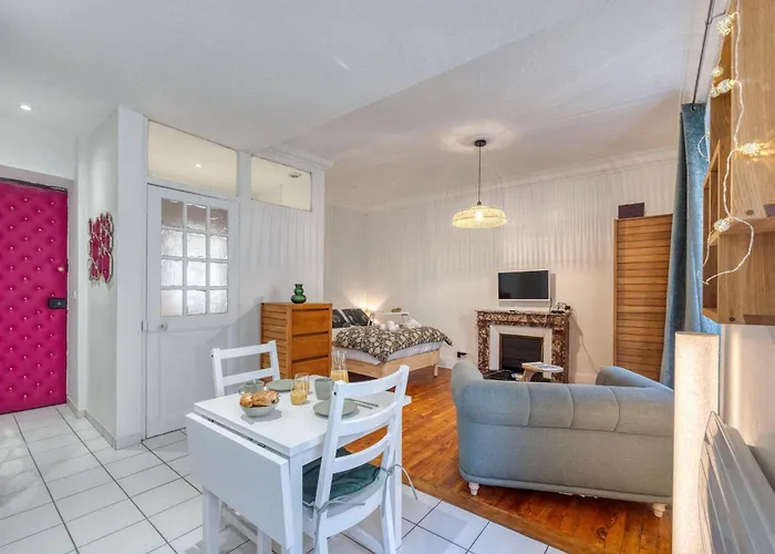 Roi Humbert Ii - Centre-ville - Caserne De Bonne דירה גרנובל