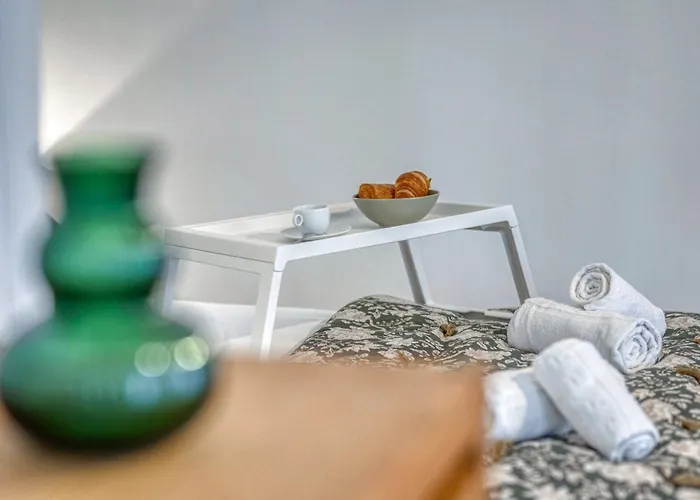 Roi Humbert Ii - Centre-ville - Caserne De Bonne