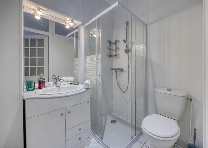 Roi Humbert Ii - Centre-ville - Caserne De Bonne דירה *