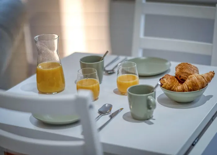 Roi Humbert Ii - Centre-ville - Caserne De Bonne גרנובל